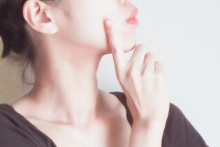 フェイシャルマッサージで起こるかもしれない好転反応の症状と対処法とは？