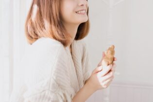 クーパー靭帯は再生・修復できる？ハリのあるバストを取り戻す方法とは？